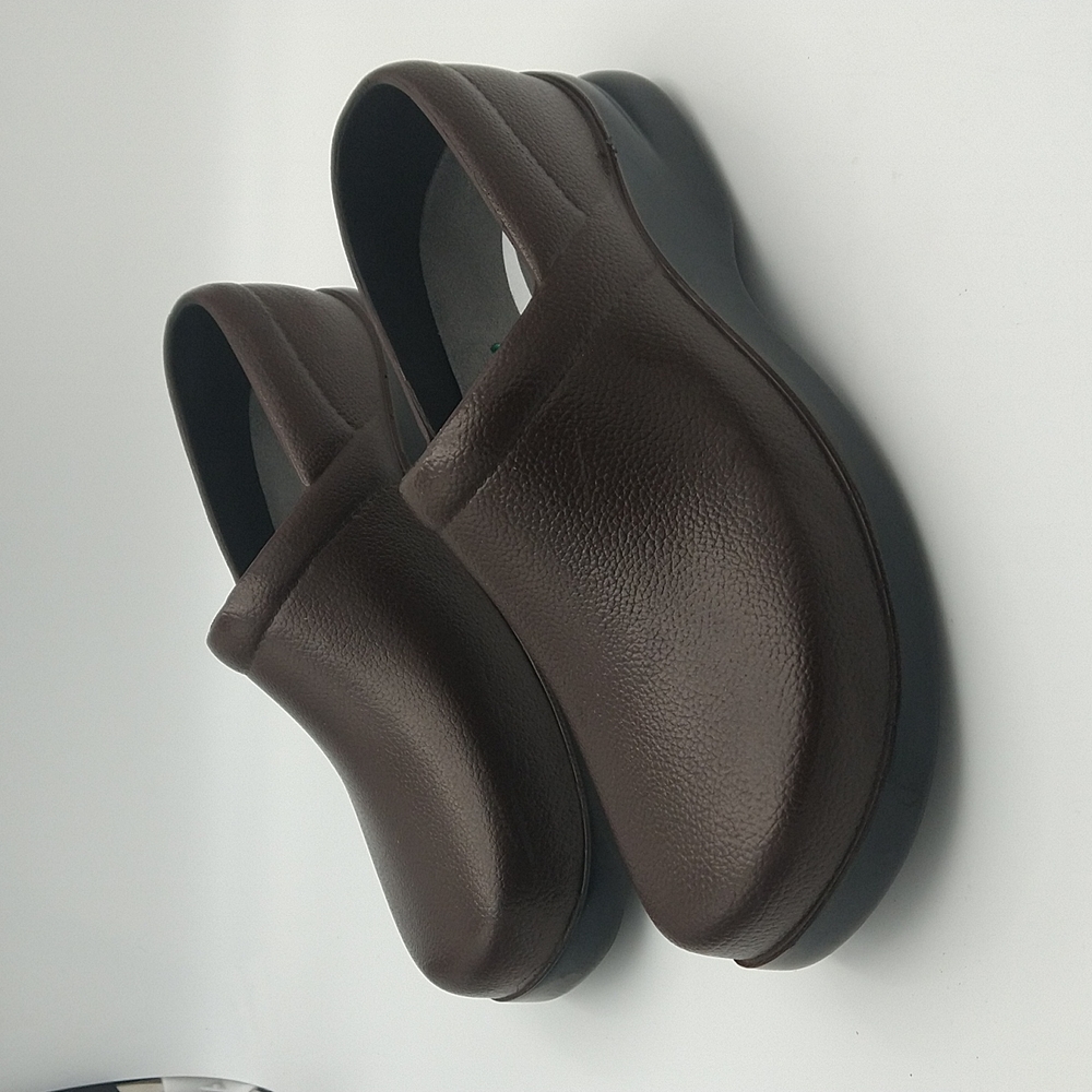 Like NEW KLOGS Footwear M 10 or W 11.5/12 medium width Dansko Nurse clogs